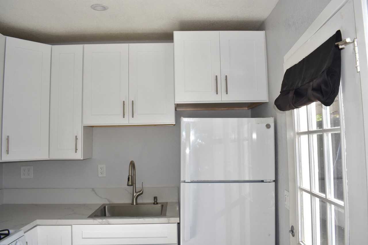 11661 Burke St #NA - Photo 2 of 11