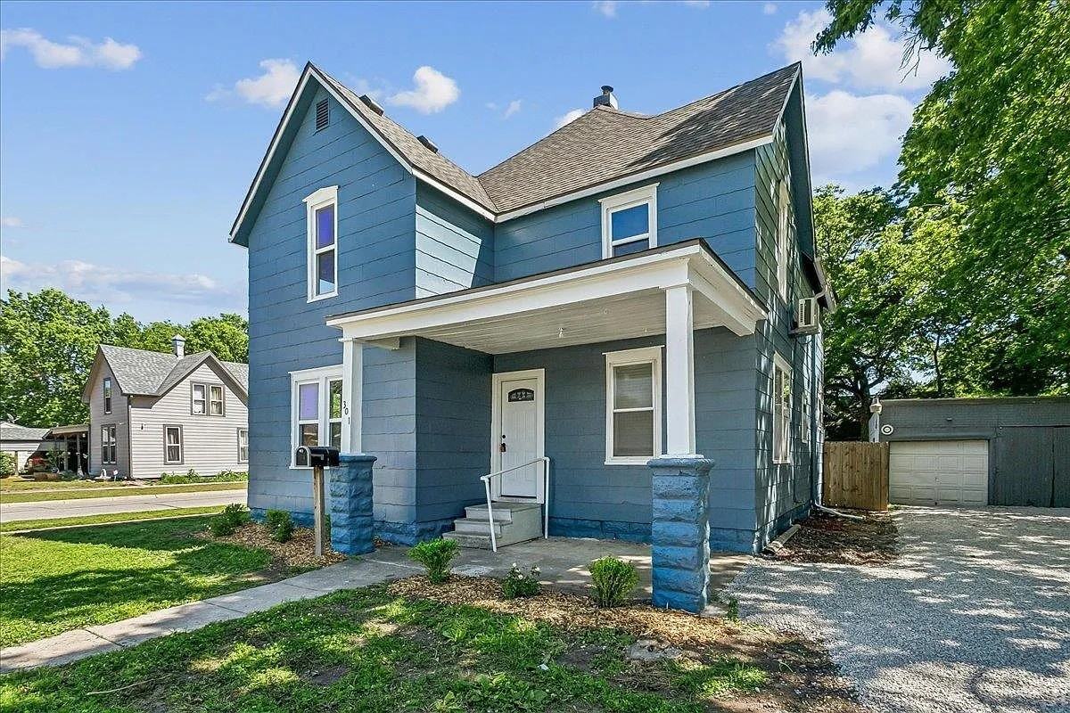 301 Sw 3rd St #NA - Photo 2 of 28