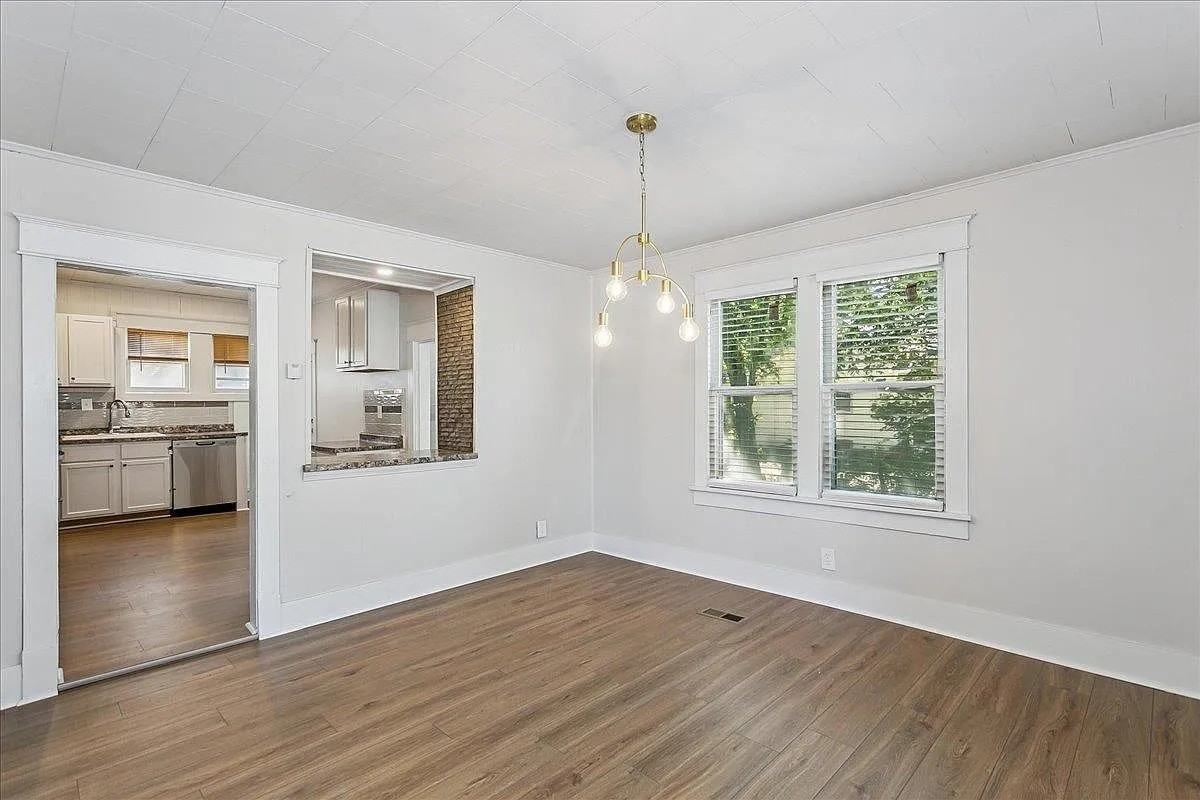 301 Sw 3rd St #NA - Photo 5 of 28