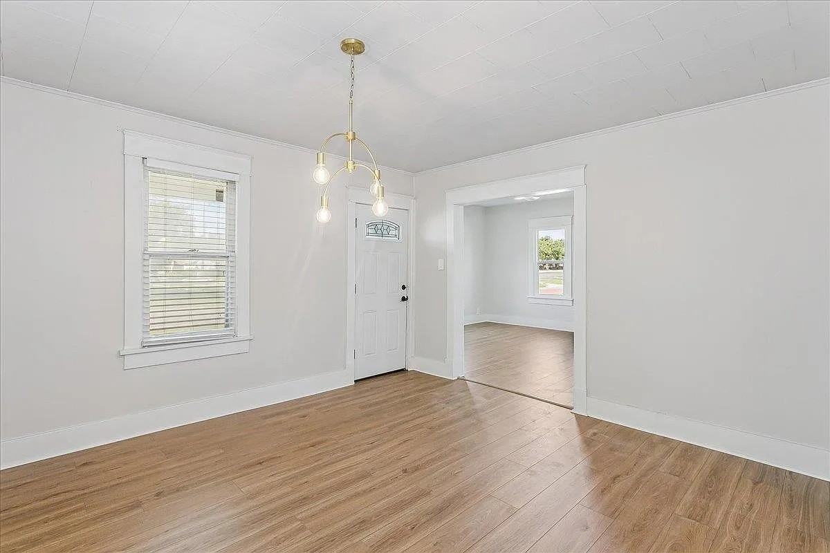 301 Sw 3rd St #NA - Photo 6 of 28