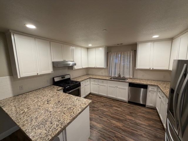 2741 E Dakota Ave #NA - Photo 4 of 33