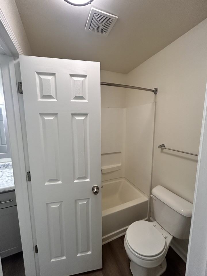 1326 Fords Pointe Xing #1326 - Photo 2 of 11