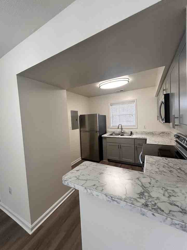 1326 Fords Pointe Xing #1326 - Photo 6 of 11