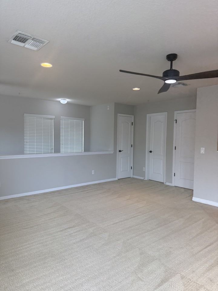 5175 Dorwin Pl #5175 - Photo 3 of 12
