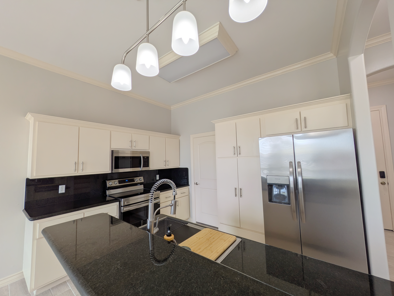3432 South Midtown Circle Street - Photo 5 of 23