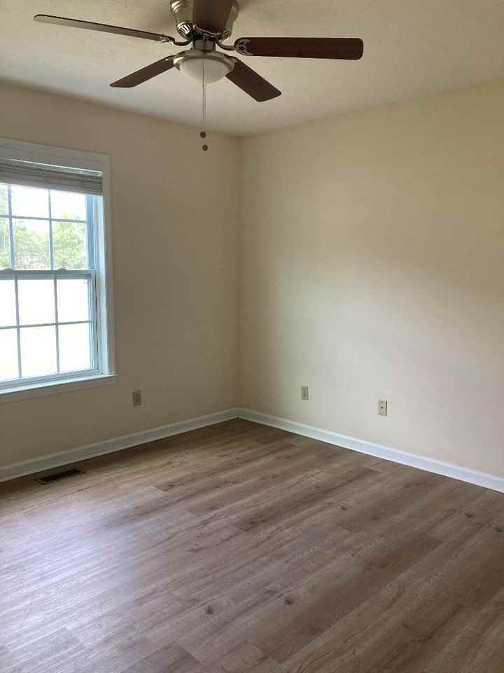 606 Windcrest Dr #NA - Photo 6 of 10