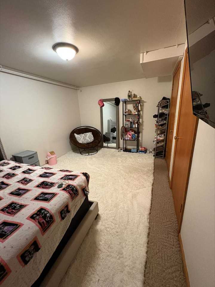 914 Grand Ave - Photo 5 of 10