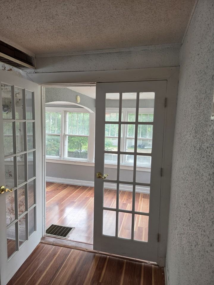 417 Locust St #2 - Photo 3 of 21