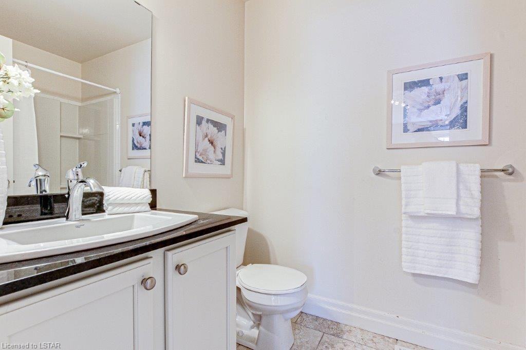 1850 Beaverbrook Avenue #9 - Photo 5 of 14
