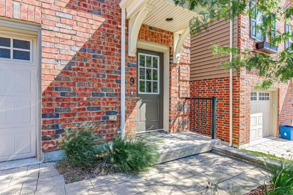 1850 Beaverbrook Avenue #9 - Photo 2 of 14