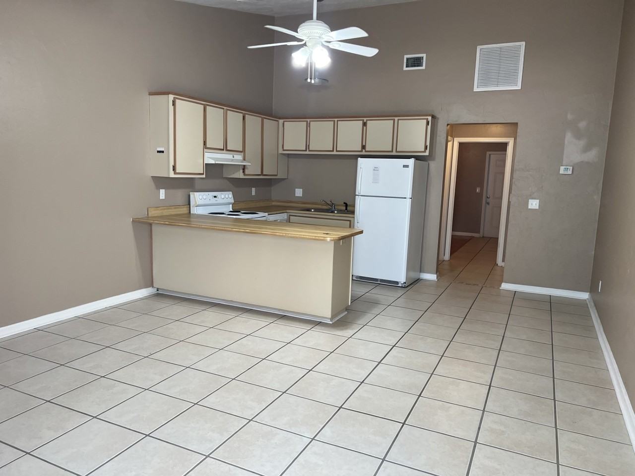 1258 Continental Ct #NA - Photo 2 of 9