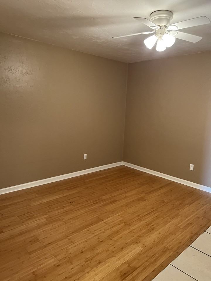 1258 Continental Ct #NA - Photo 5 of 9