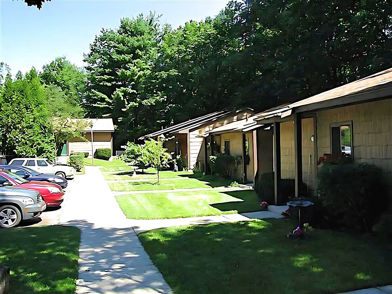 8665 4th Ave - Photo 4 of 4