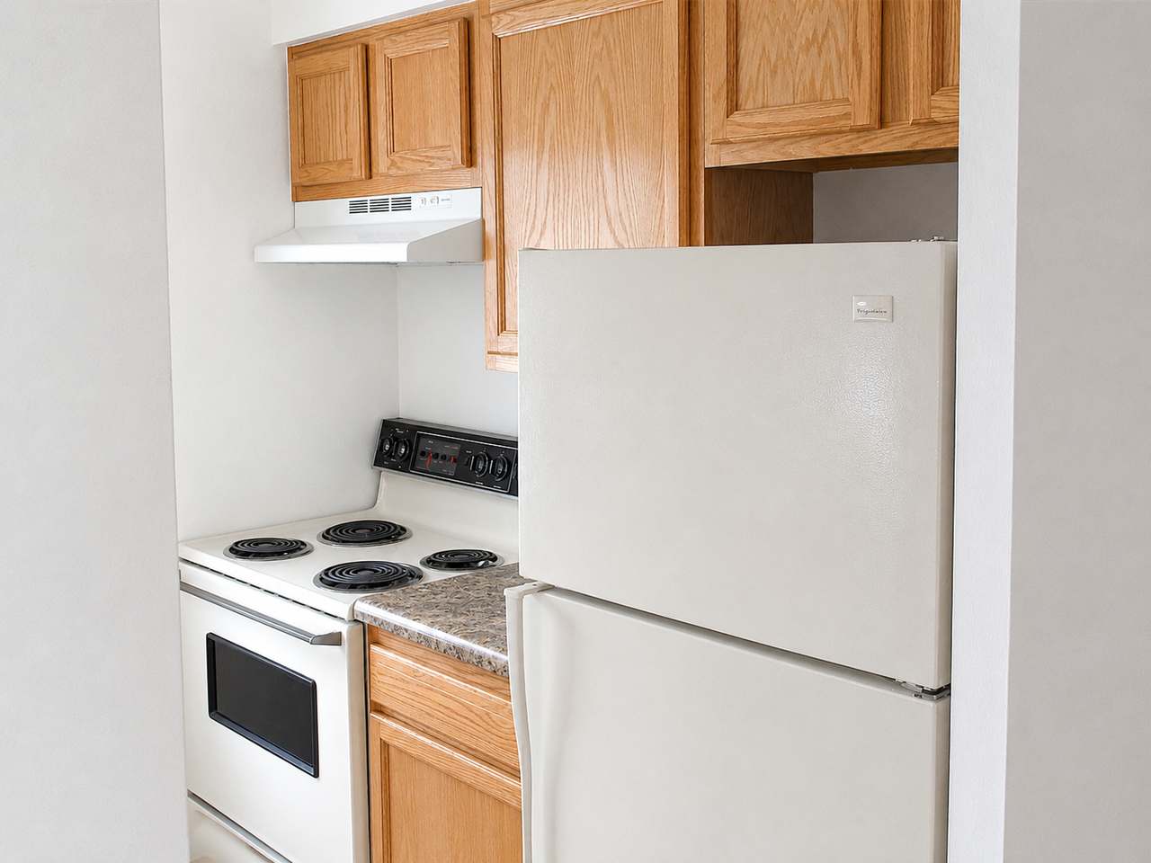 New London Housing - Photo 3 of 12