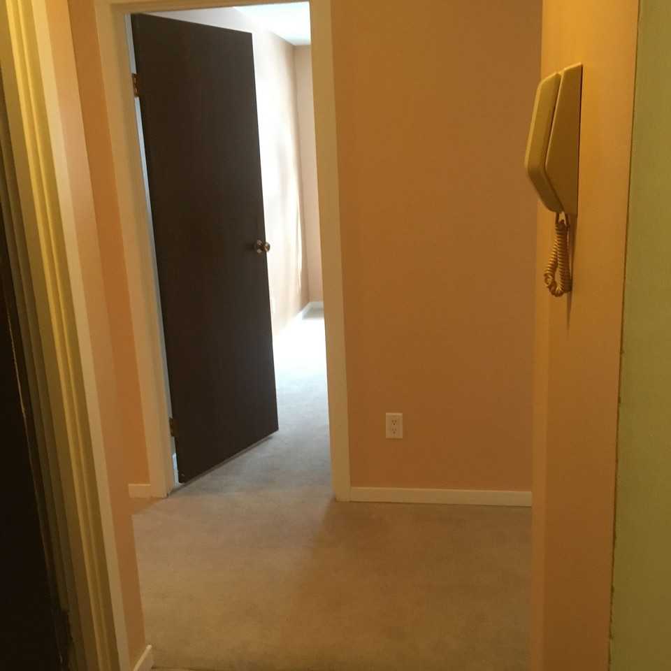 665 Dell Rd - Photo 4 of 11