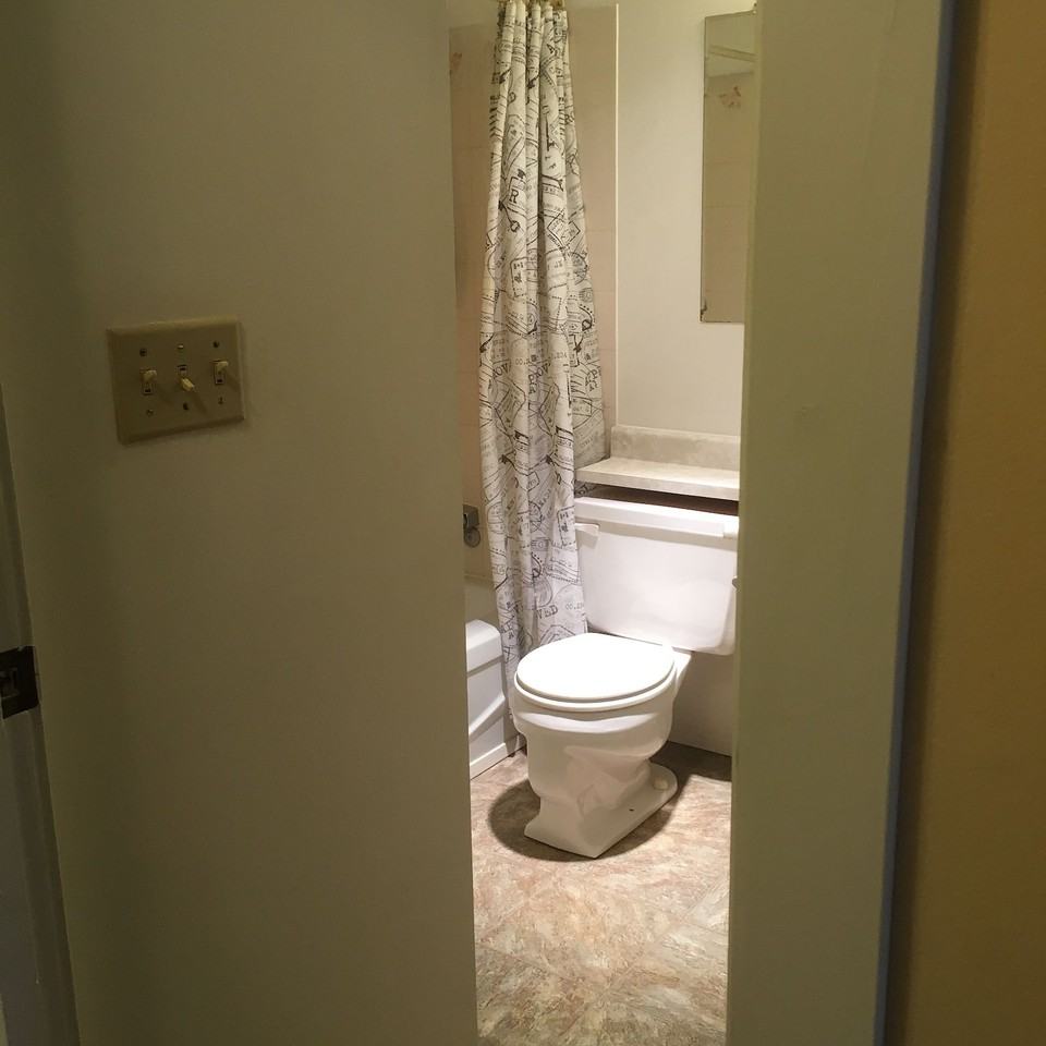 665 Dell Rd - Photo 5 of 11