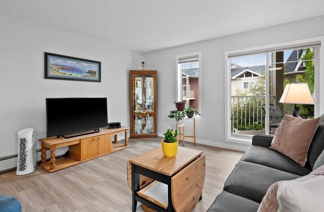 70 Panamount Place - Photo 3 of 12