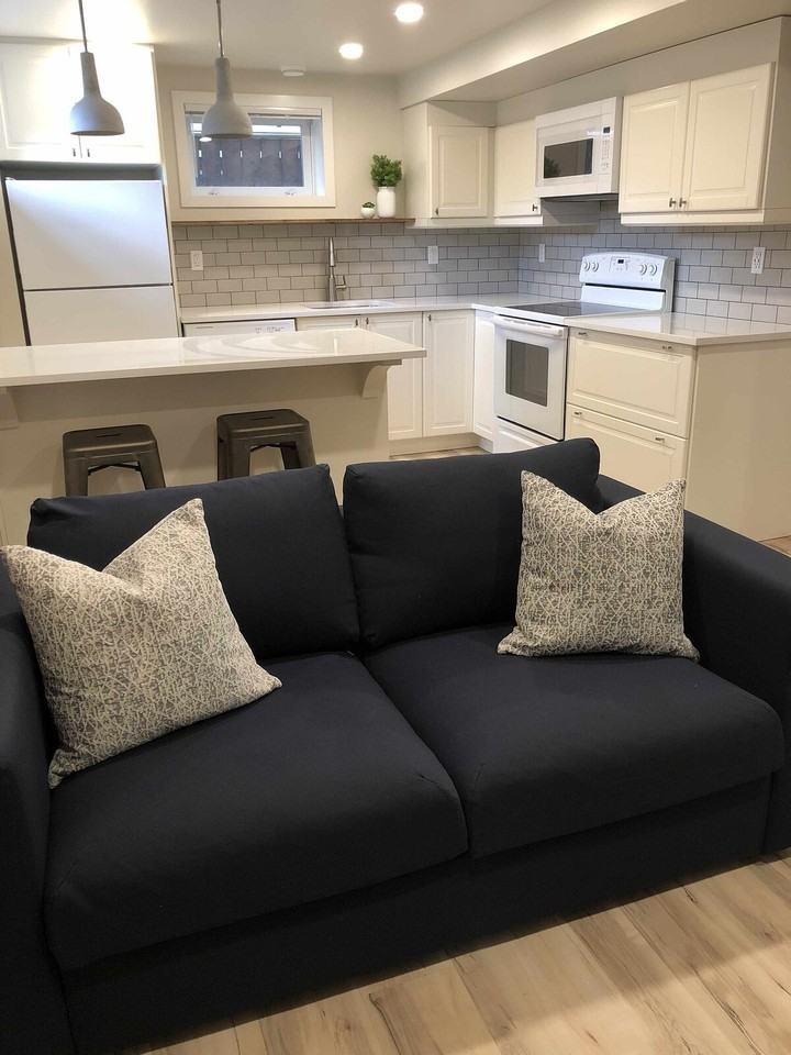 10819 67 Ave Nw - Photo 2 of 12