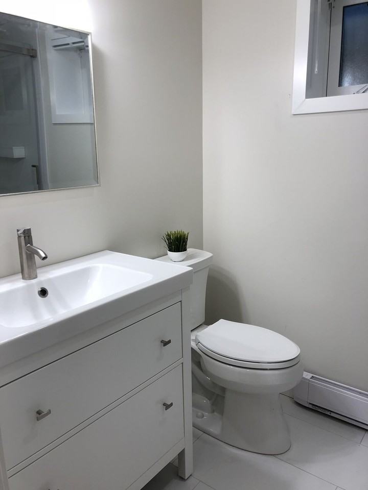 10819 67 Ave Nw - Photo 7 of 12