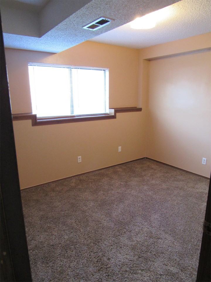 1428 E Beloit Ave #1