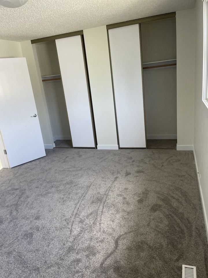2131 - 2131 Oak Street - Photo 6 of 23