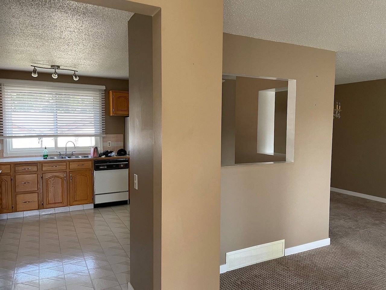 152 Huntridge Rd Ne - Photo 2 of 20