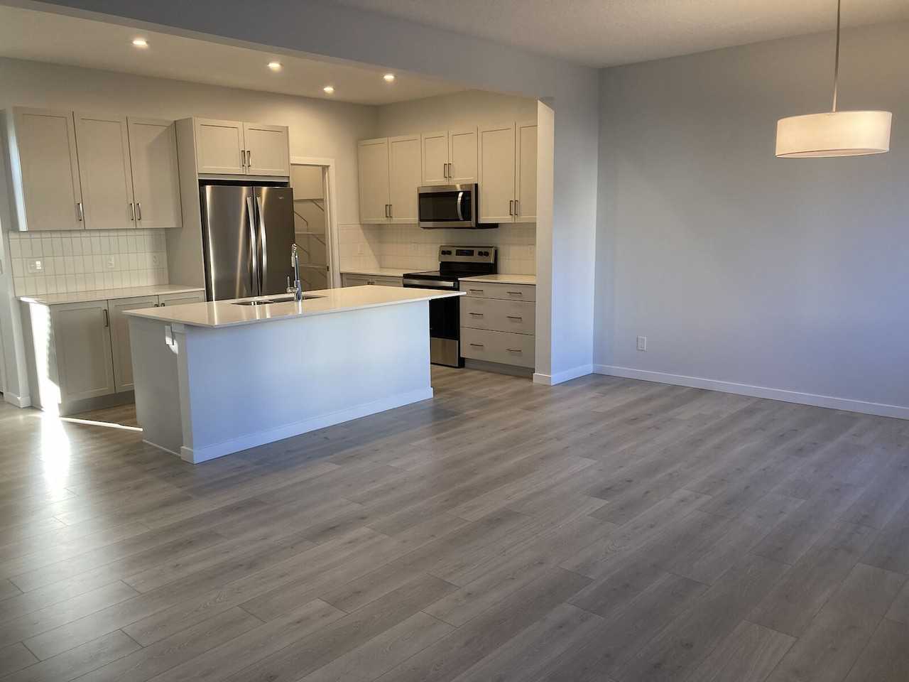 22904 94 Ave Nw - Photo 2 of 11