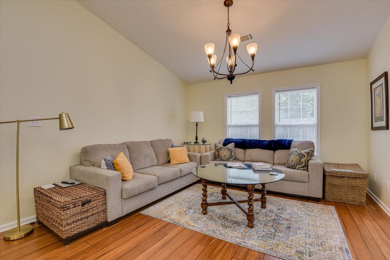 147 Portofino Ln Sw - Photo 4 of 25