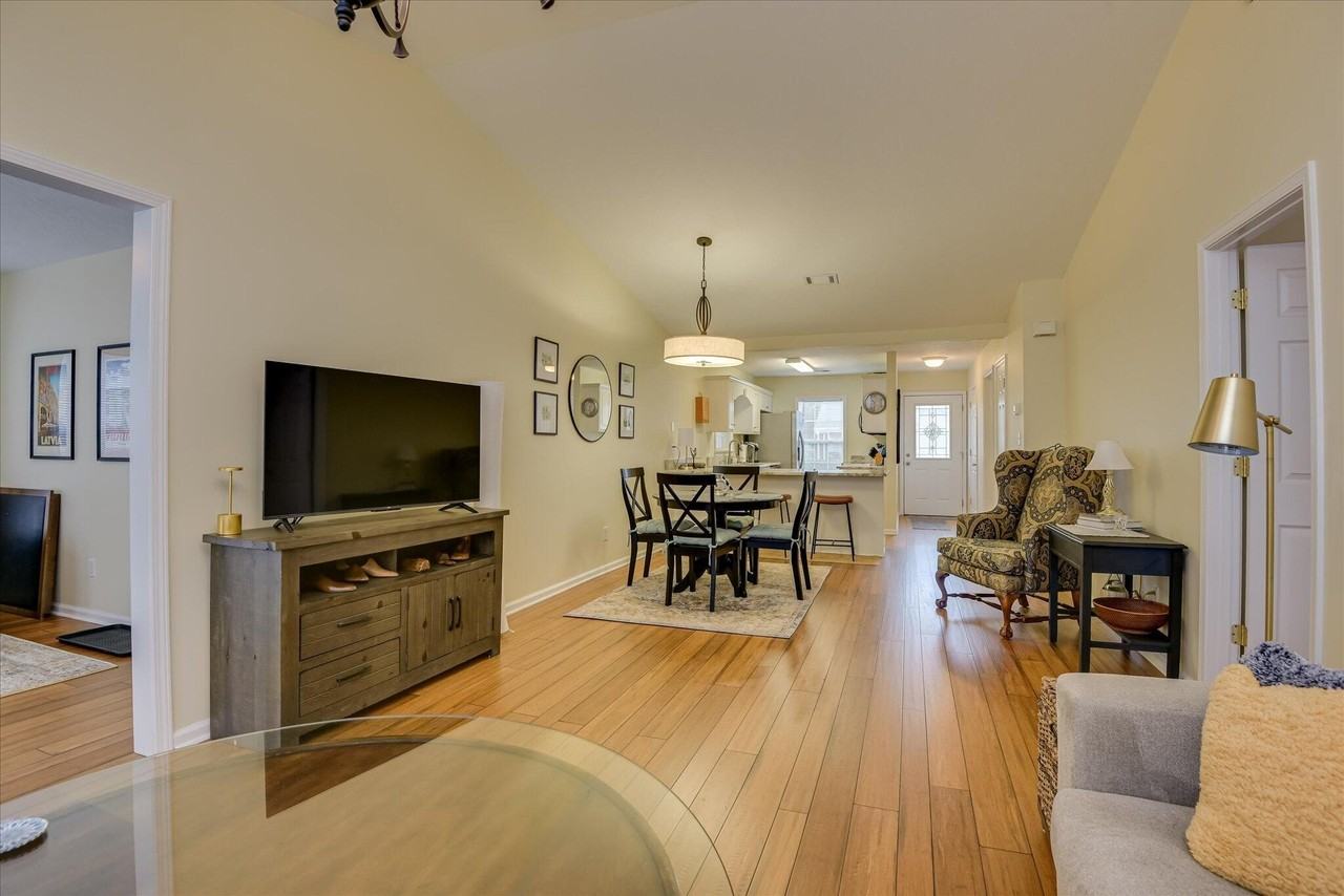 147 Portofino Ln Sw - Photo 6 of 25
