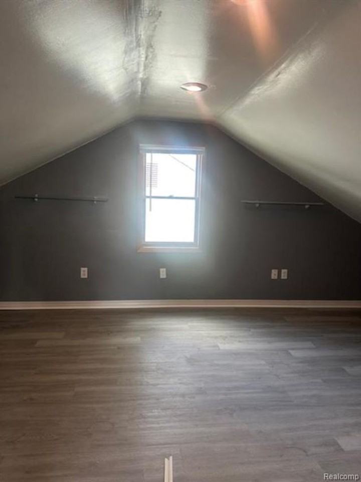 14845 Oconnor Ave - Photo 3 of 8