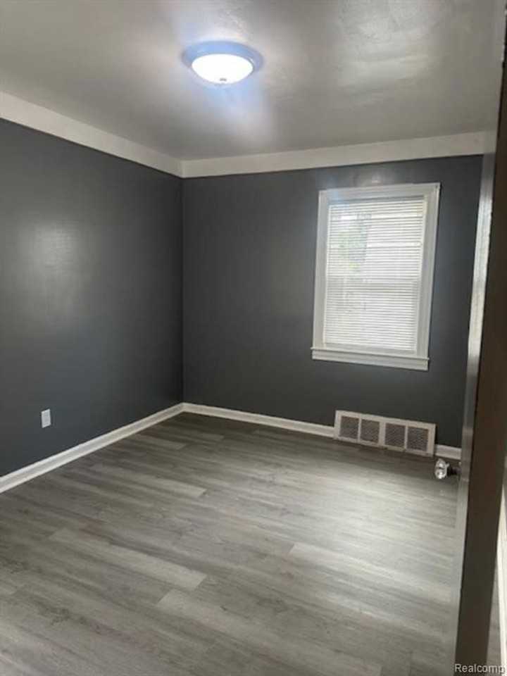 14845 Oconnor Ave - Photo 4 of 8