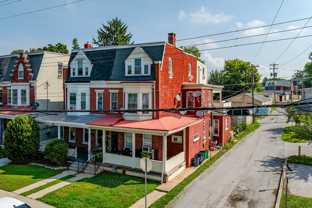 935 S Queen St - Photo 1 of 1