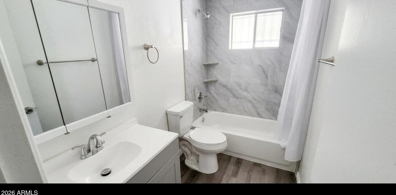 3133 E Glenrosa Ave #3 - Photo 7 of 8