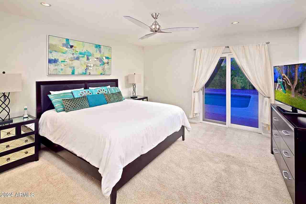 4539 E Karen Dr - Photo 6 of 19