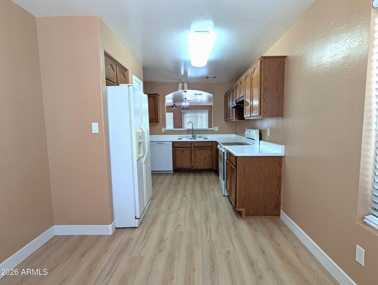 13216 W Mauna Loa Ln - Photo 5 of 21