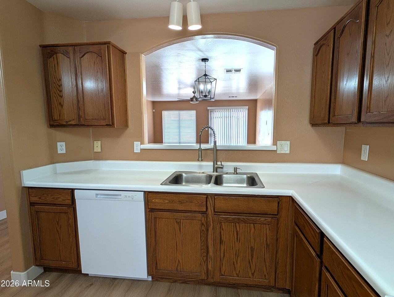 13216 W Mauna Loa Ln - Photo 6 of 21