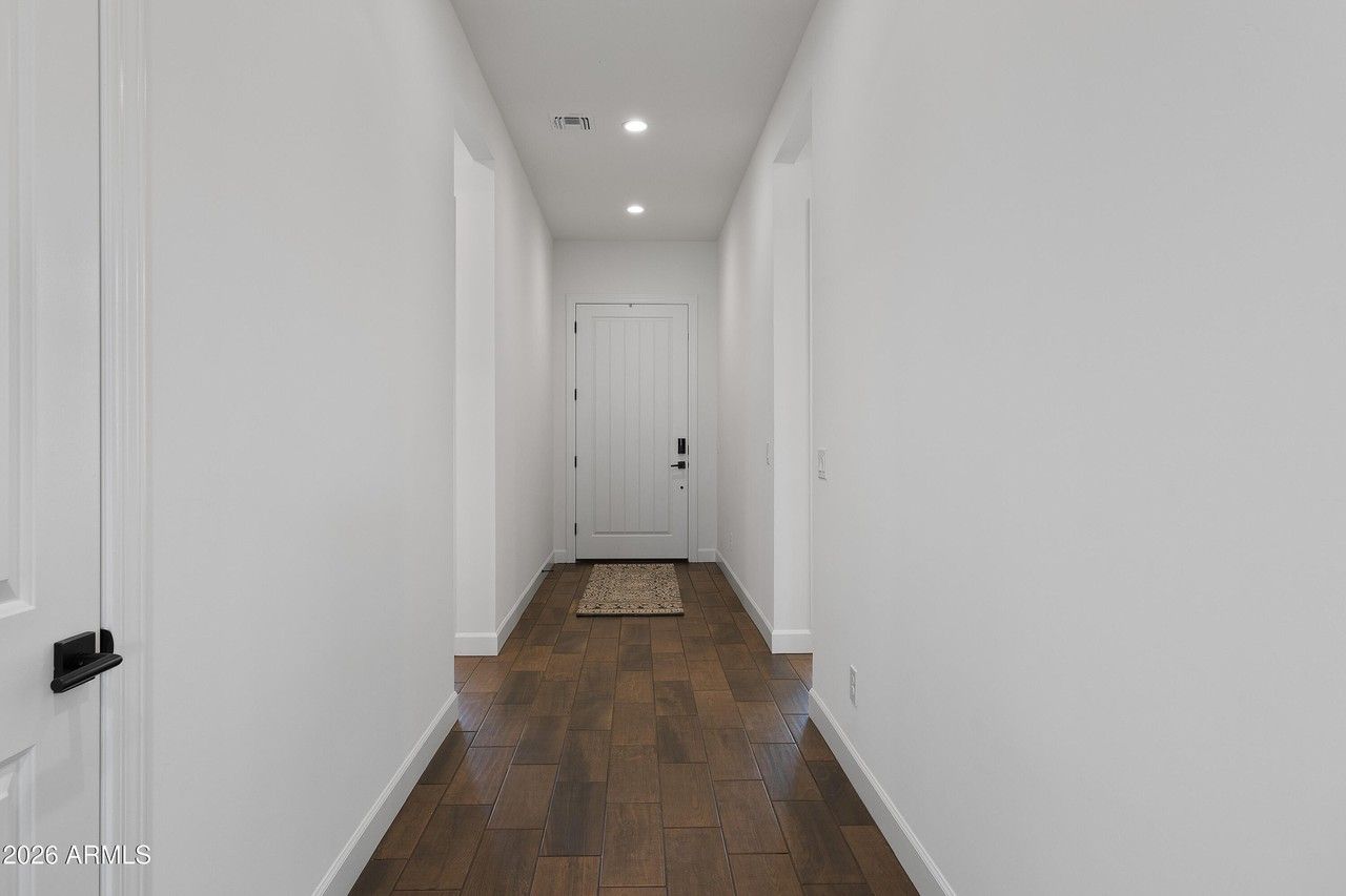 17177 W Edinburg St - Photo 2 of 43