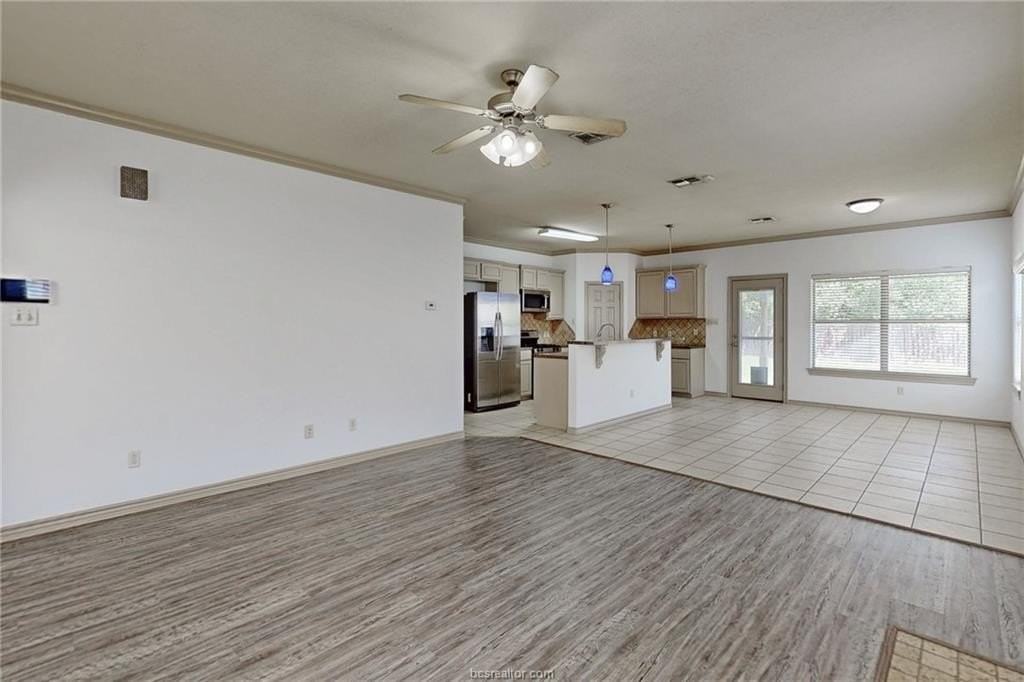 2212 Brougham Pl - Photo 5 of 30