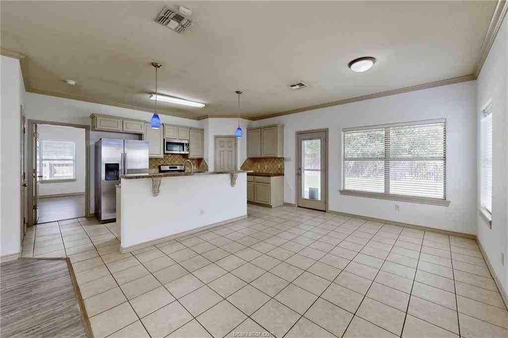 2212 Brougham Pl - Photo 6 of 30