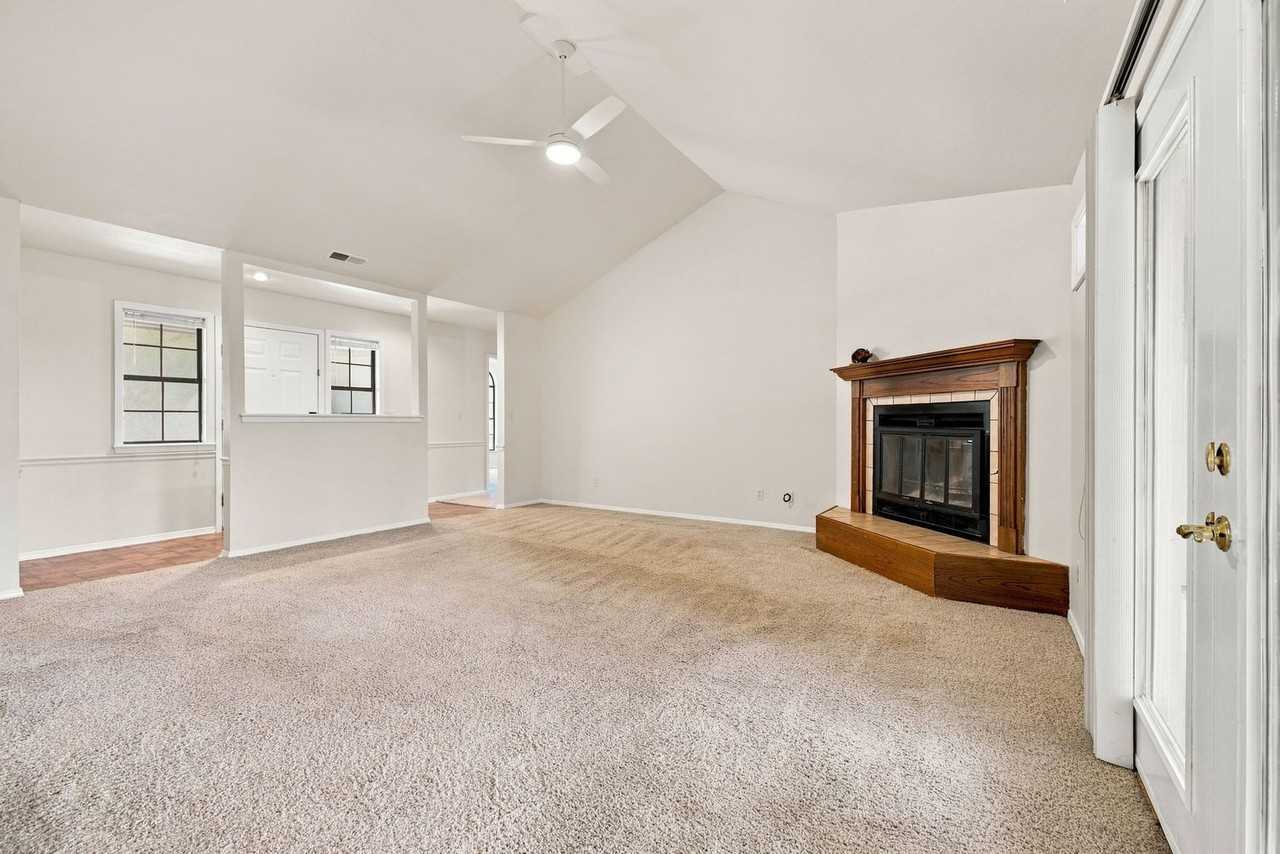 2457 E Ferguson Ave - Photo 4 of 19