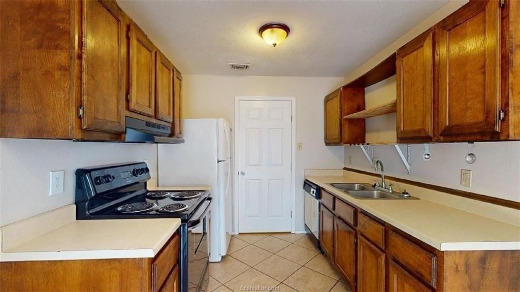 1004 Verde Dr #B - Photo 5 of 13