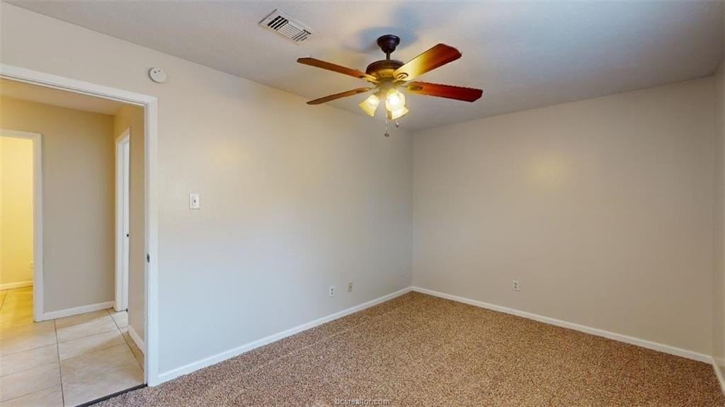 1004 Verde Dr #B - Photo 6 of 13