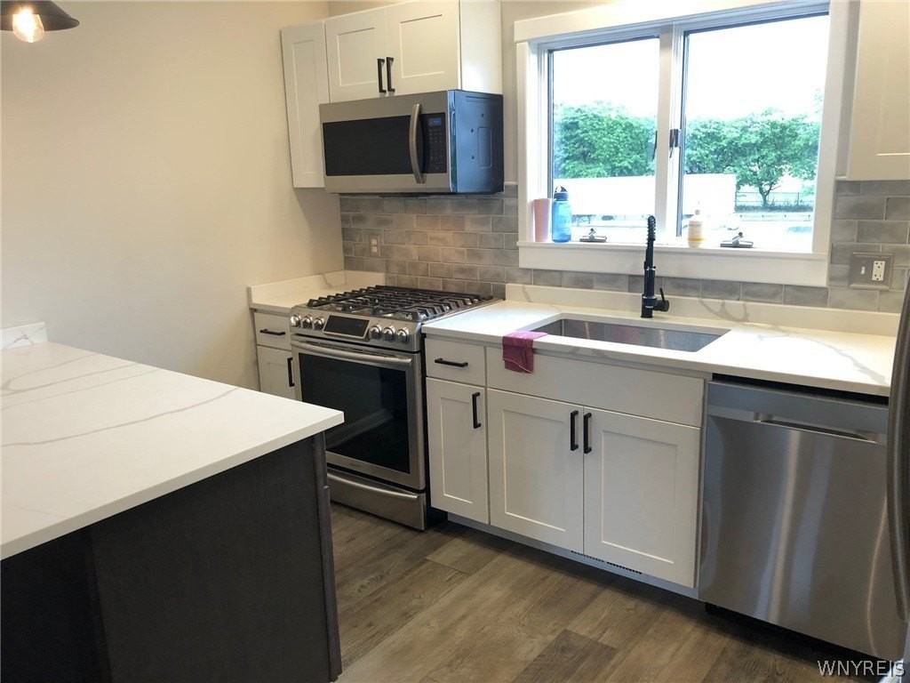 359 Lakefront Blvd - Photo 5 of 18