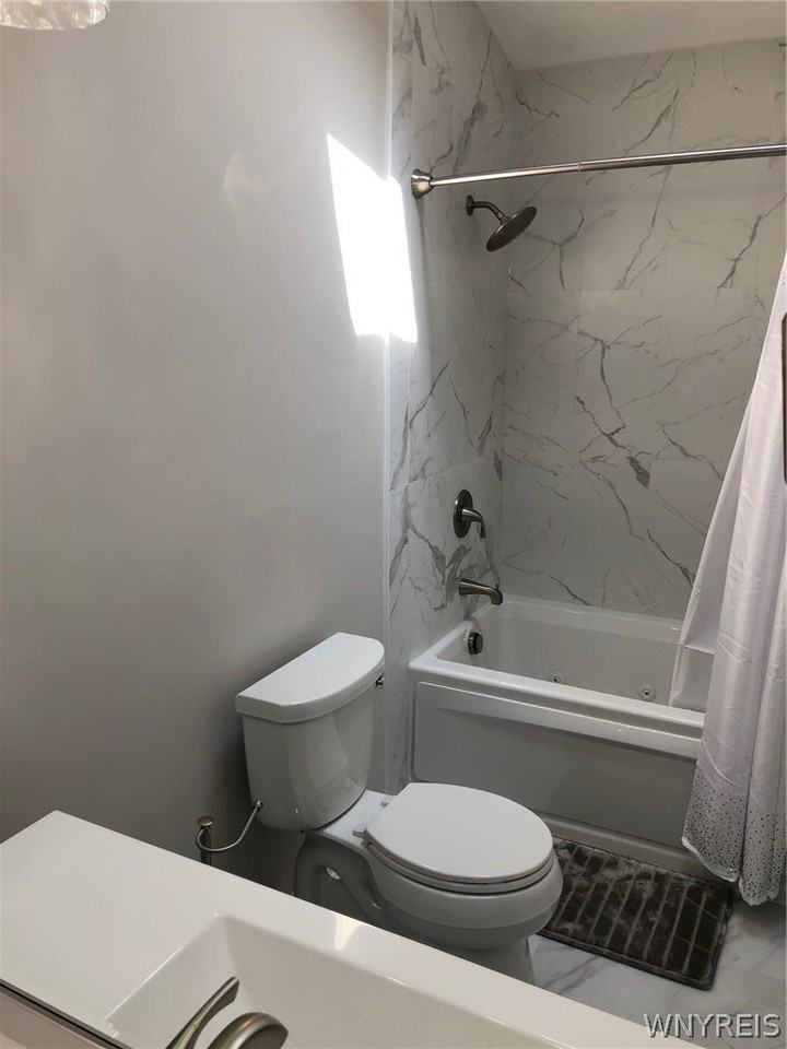 359 Lakefront Blvd - Photo 7 of 18