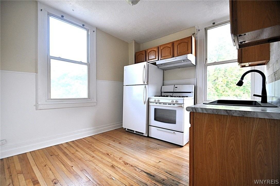 8525 Main St - Photo 3 of 20