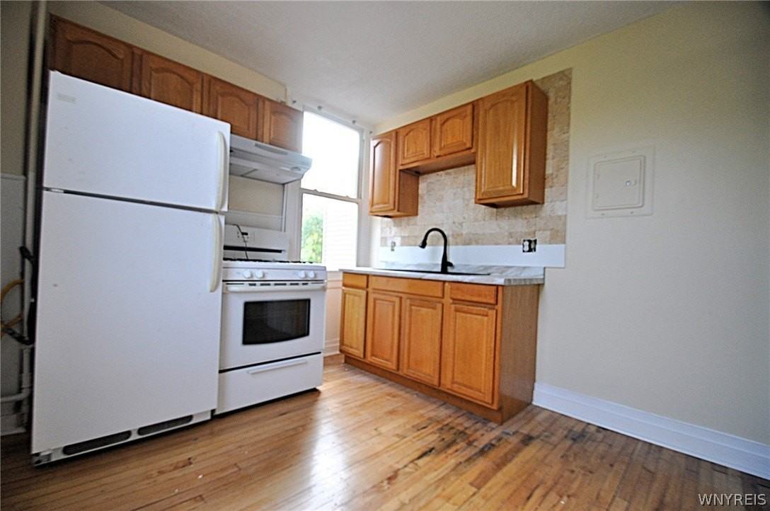 8525 Main St - Photo 4 of 20