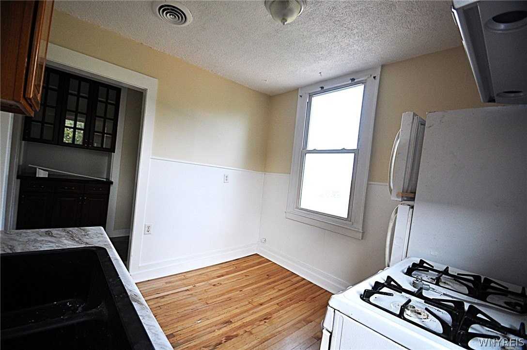 8525 Main St - Photo 6 of 20