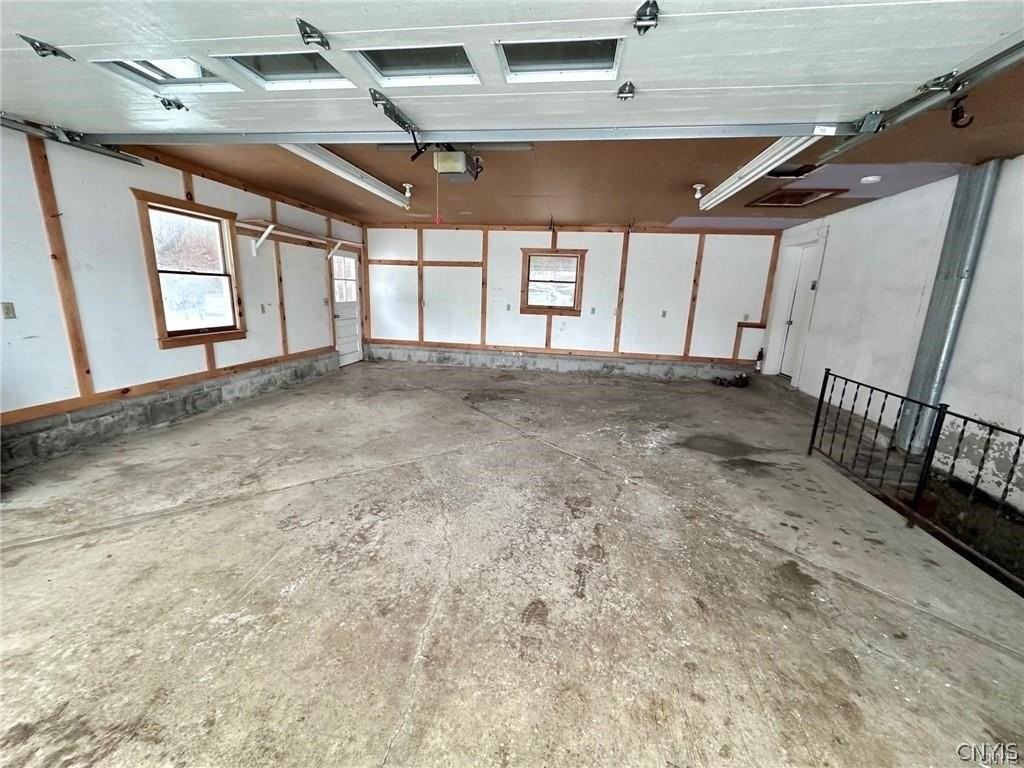 4048A West Rd - Photo 3 of 18