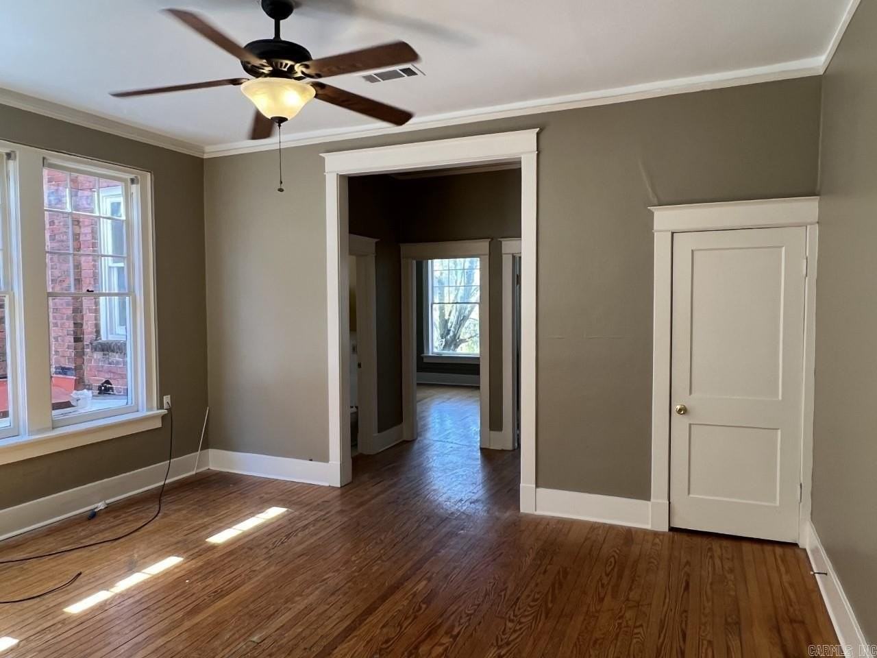1419 Main St #A - Photo 6 of 7