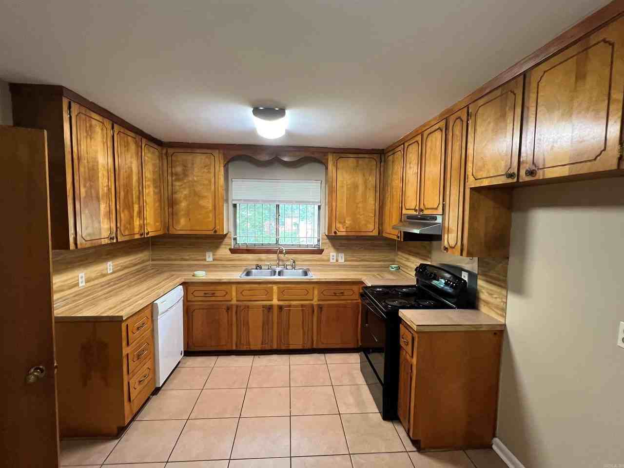 12 Bellemeade Dr - Photo 3 of 7